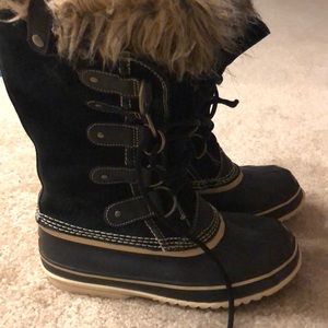 Sorel Joan of Arc boot
